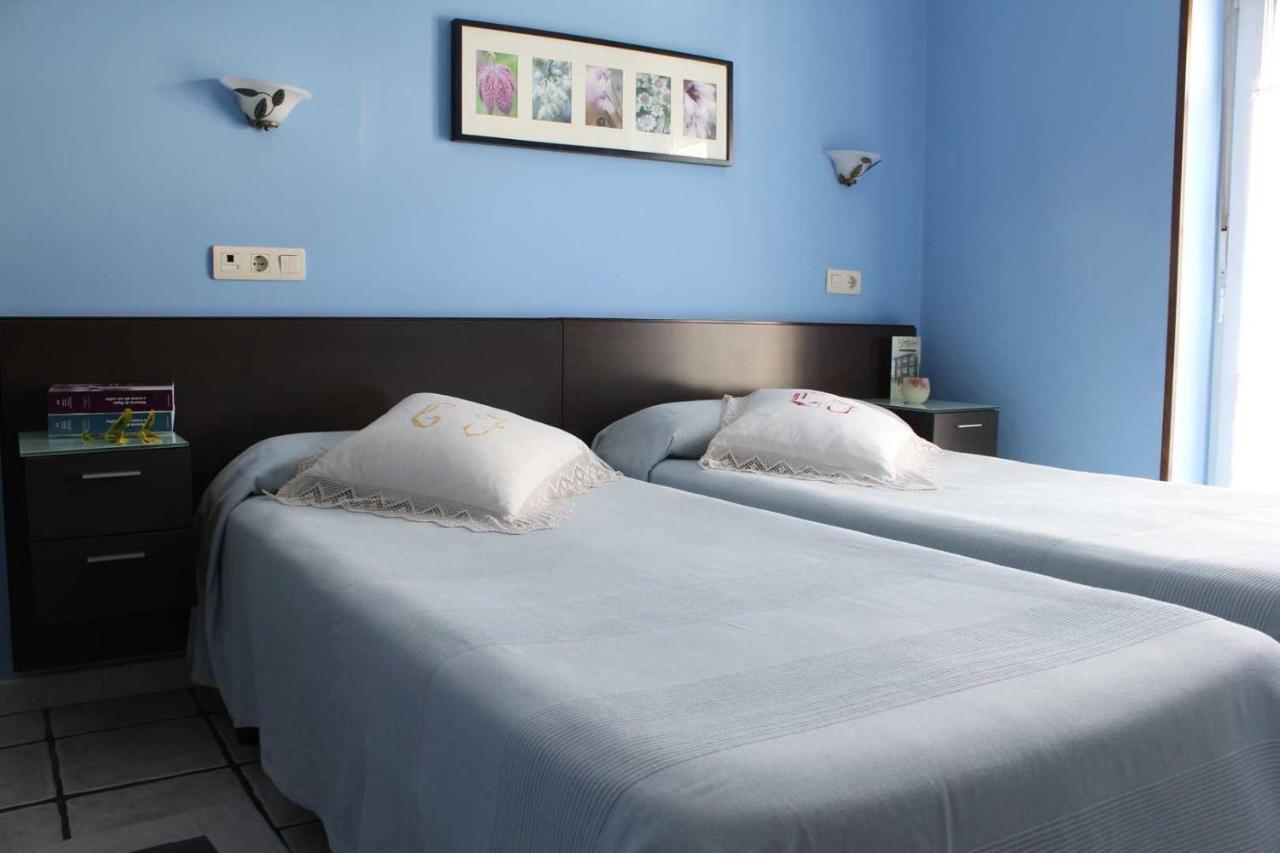 Apartamentos Casa Germana Тапиа де Касариего Екстериор снимка