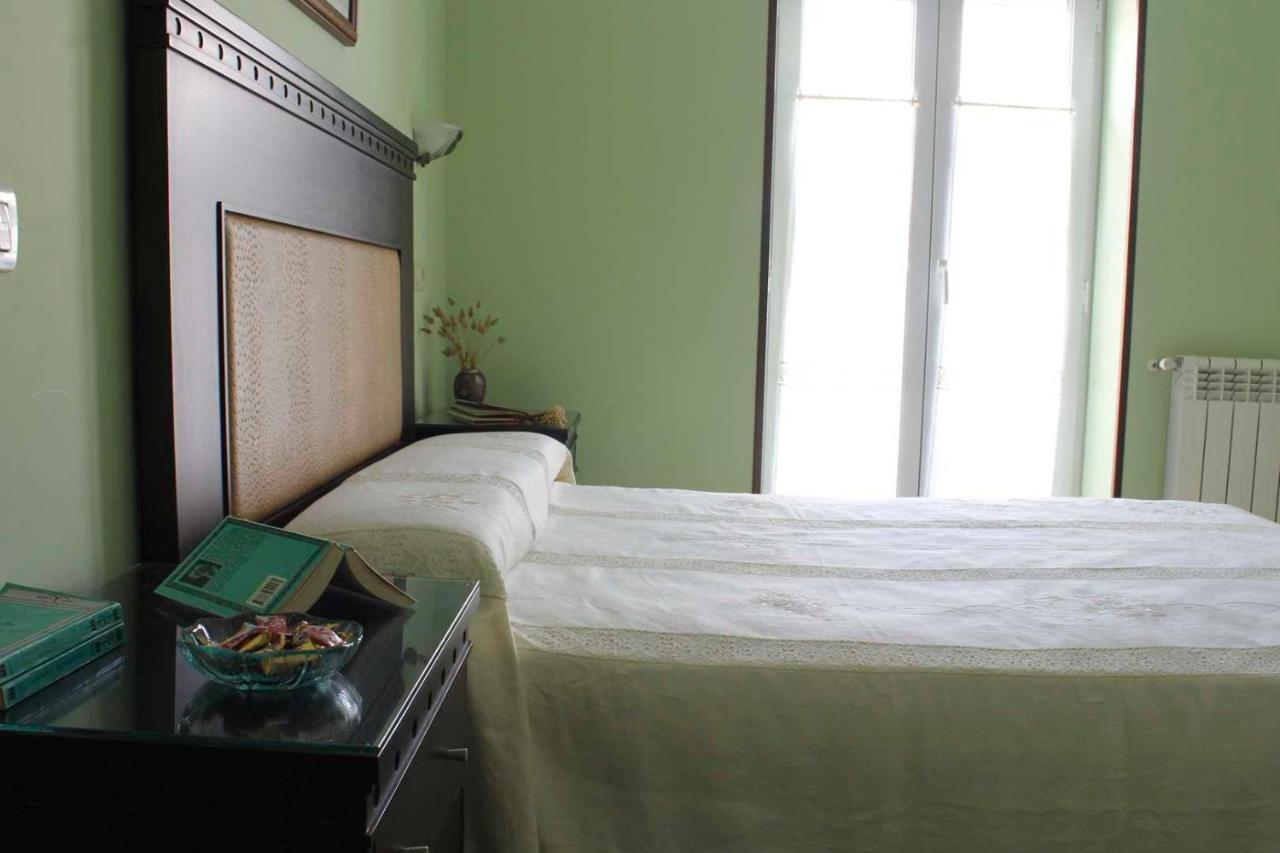 Apartamentos Casa Germana Тапиа де Касариего Екстериор снимка