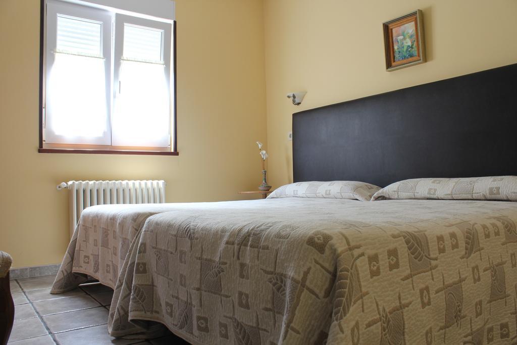 Apartamentos Casa Germana Тапиа де Касариего Екстериор снимка