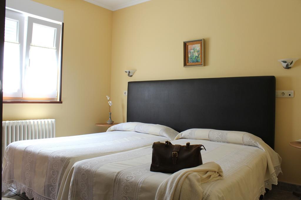 Apartamentos Casa Germana Тапиа де Касариего Стая снимка